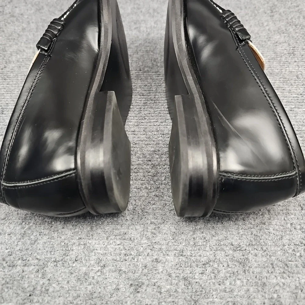 Steve Madden shoes are pictures